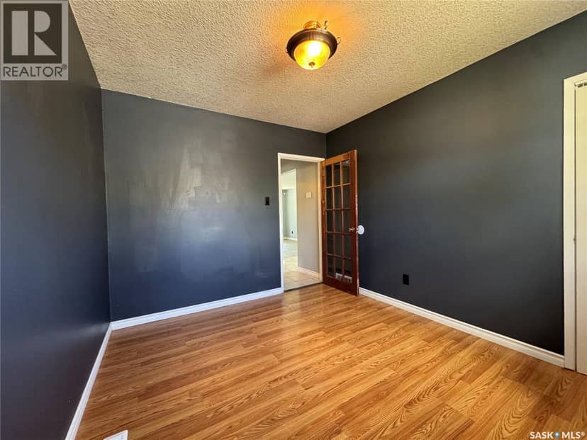 646 Retallack STREET — photo 11 of 25