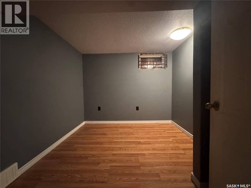 646 Retallack STREET — photo 18 of 25