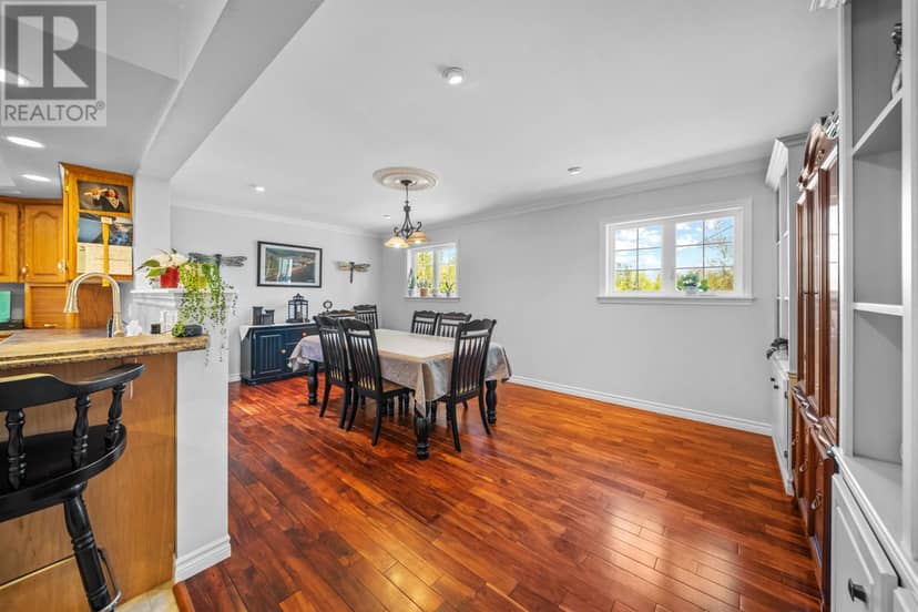 284 Old Martin Road — photo 12 of 40