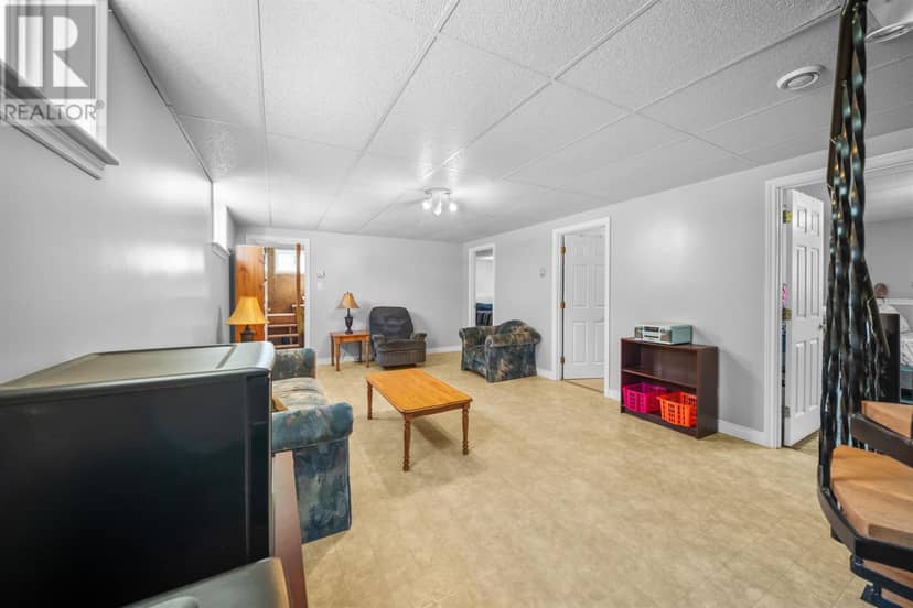 284 Old Martin Road — photo 32 of 40