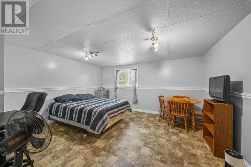 284 Old Martin Road — photo 36 of 40