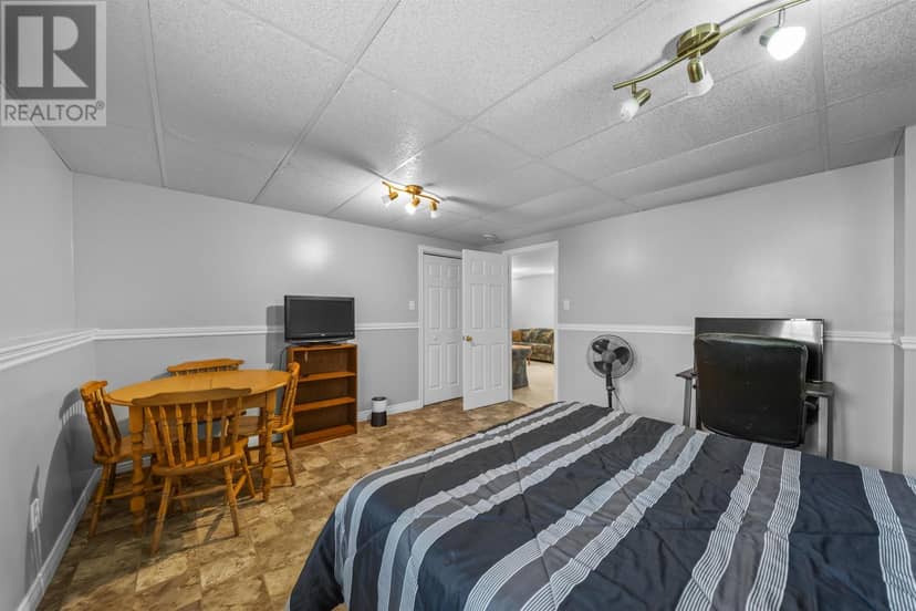 284 Old Martin Road — photo 37 of 40