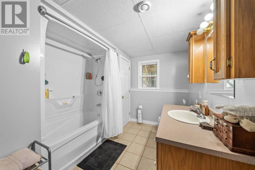 284 Old Martin Road — photo 39 of 40