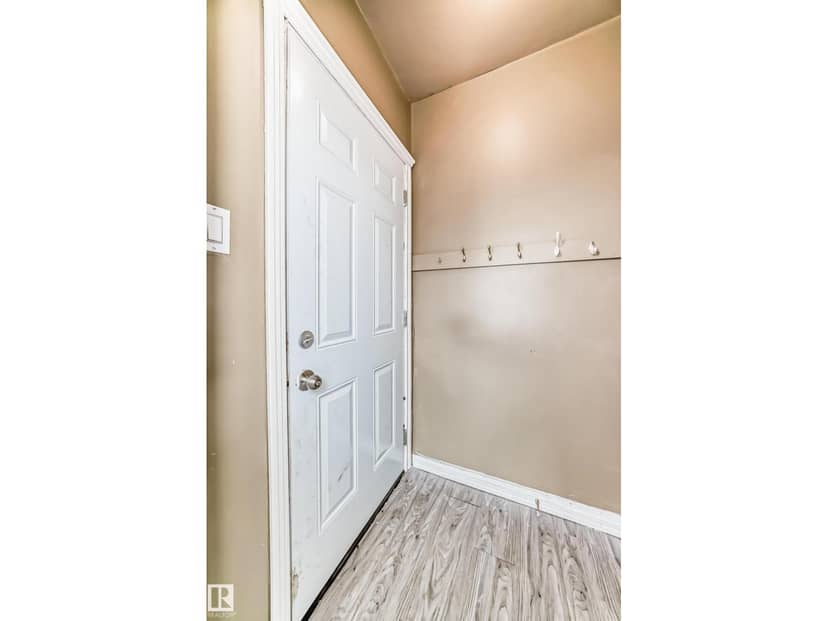 5013-5015 49 AV — photo 16 of 31