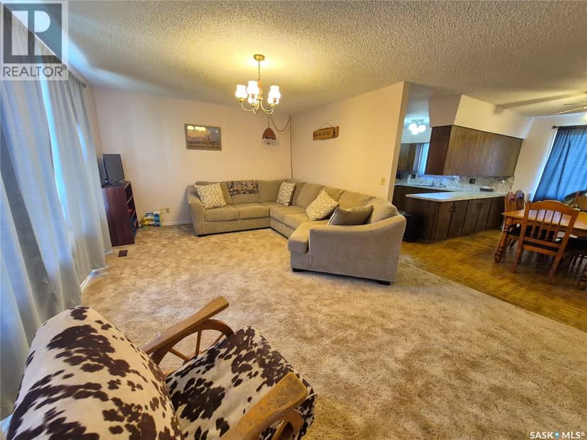 10 Yandeau CRESCENT — photo 9 of 40