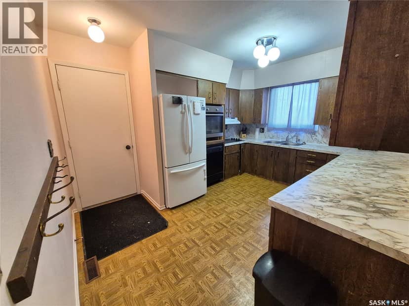 10 Yandeau CRESCENT, Radville, photo 3