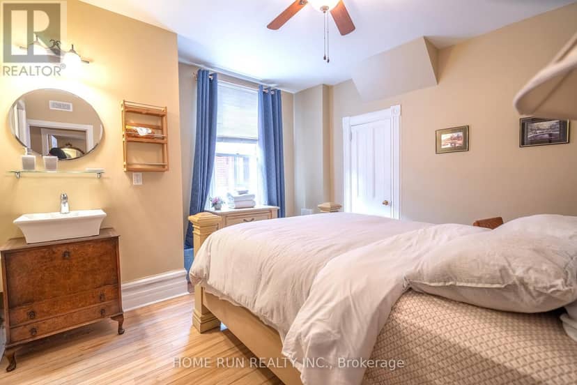 431 Gilmour Street — photo 26 of 40