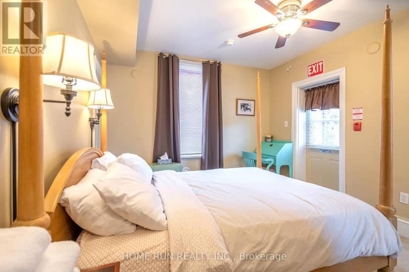 431 Gilmour Street — photo 32 of 40