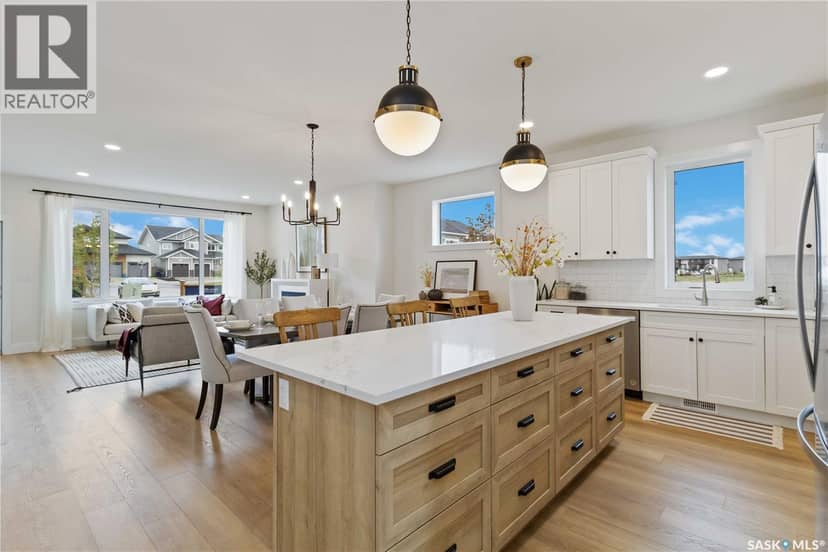 29 105 Hathway CRESCENT — photo 6 of 37