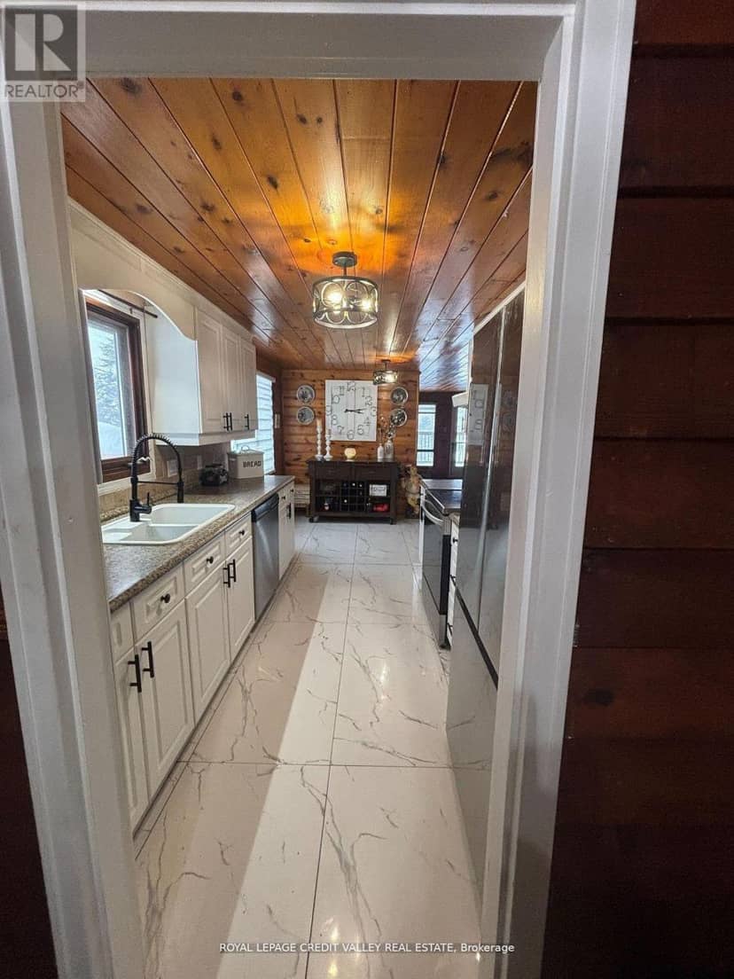 992 South Baptiste Lake Road — photo 7 of 38