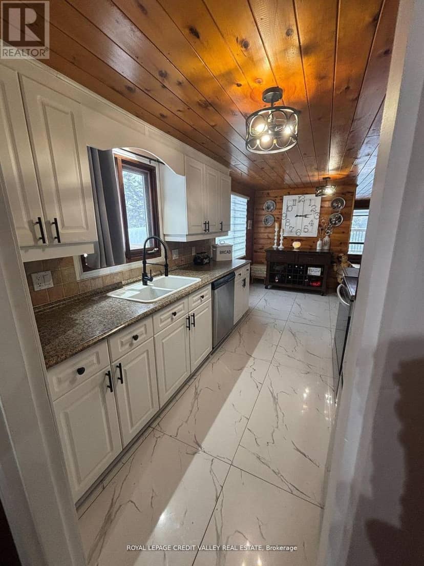992 South Baptiste Lake Road — photo 8 of 38
