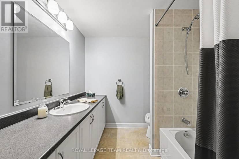 1 - 304 Paseo Private — photo 16 of 19