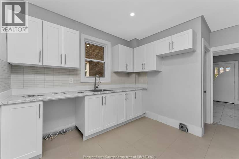 1525 Dougall — photo 13 of 39