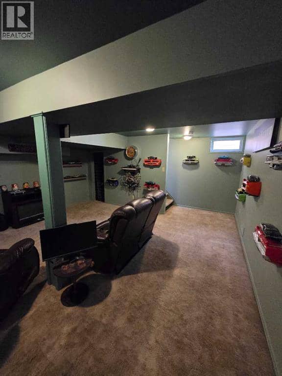 805 8 Street — photo 32 of 40