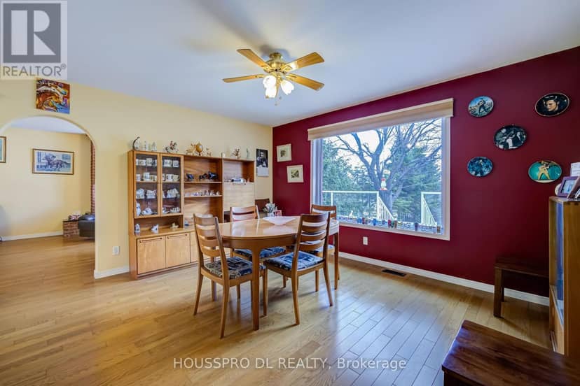 2683 Lakeshore Road E — photo 13 of 40