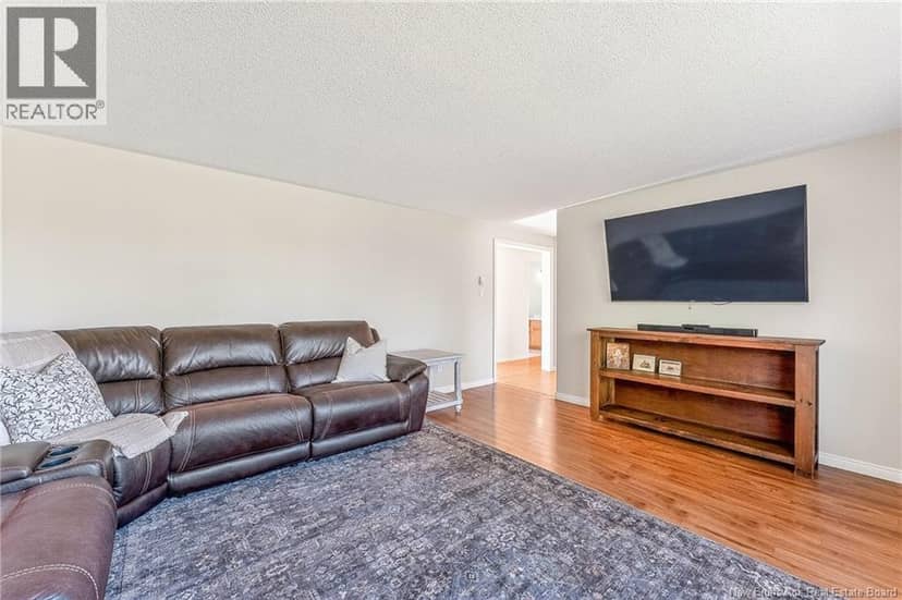 40 Limekiln Road — photo 12 of 39