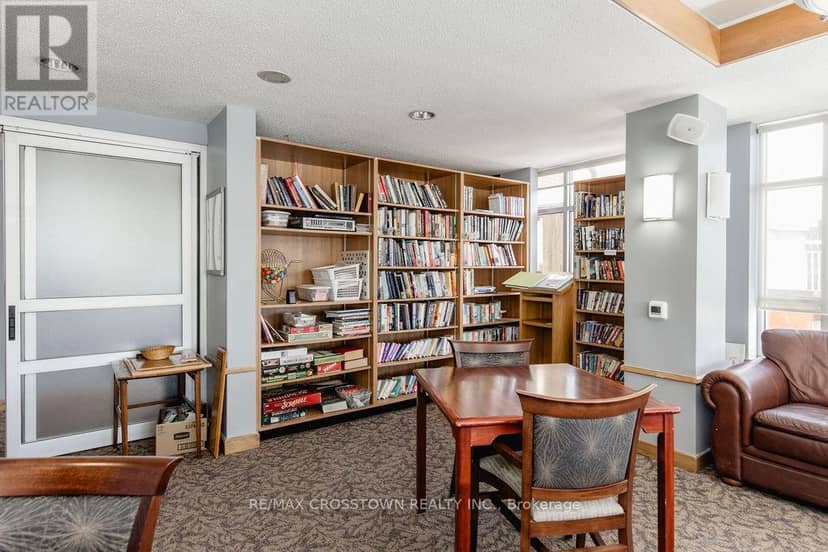 44 - 74 Ross Street — photo 35 of 40