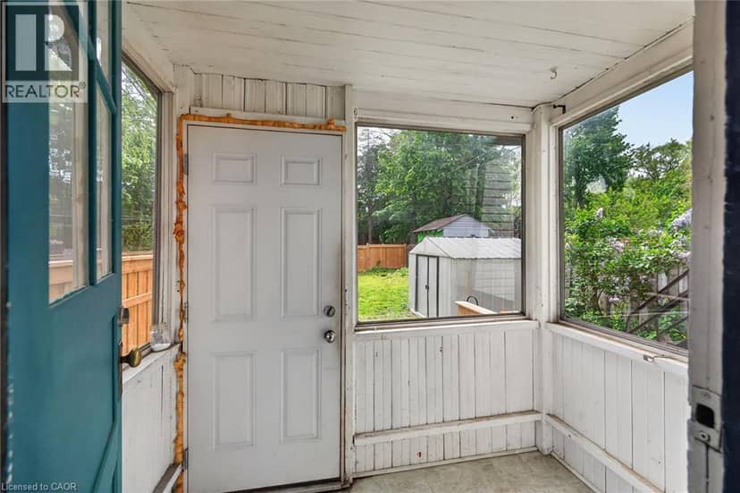 227 SHERMAN Avenue S — photo 19 of 40