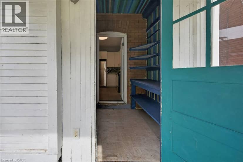 227 SHERMAN Avenue S — photo 20 of 40