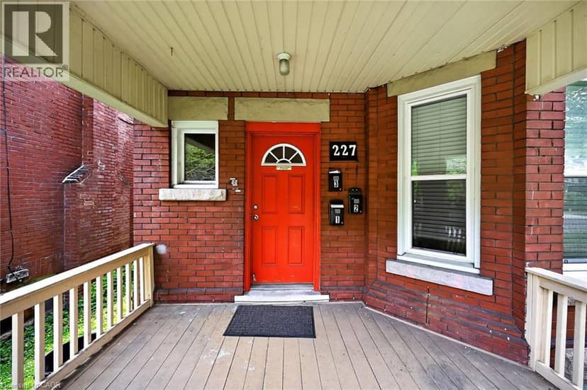 227 SHERMAN Avenue S — photo 4 of 40