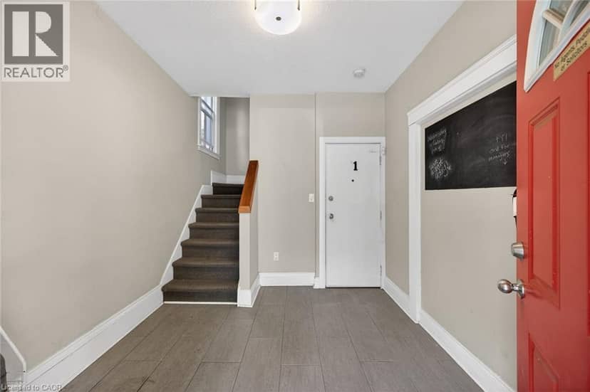 227 SHERMAN Avenue S — photo 5 of 40