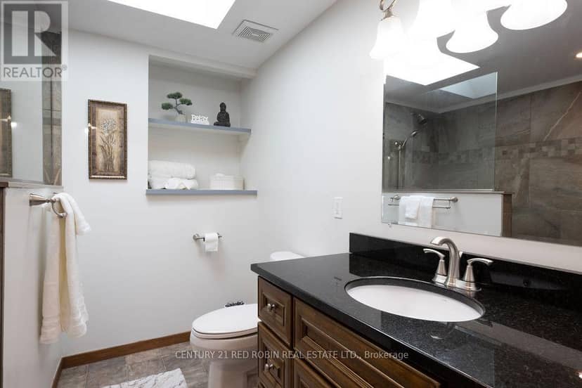 110 Roe Street — photo 24 of 40