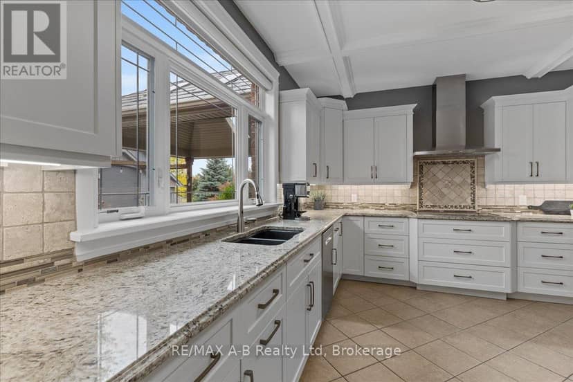 151 Huron Road — photo 18 of 40