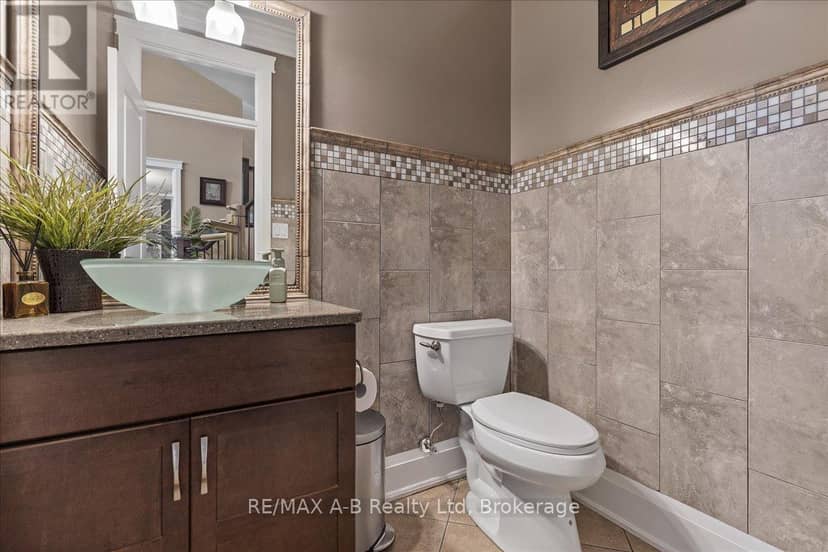 151 Huron Road — photo 31 of 40