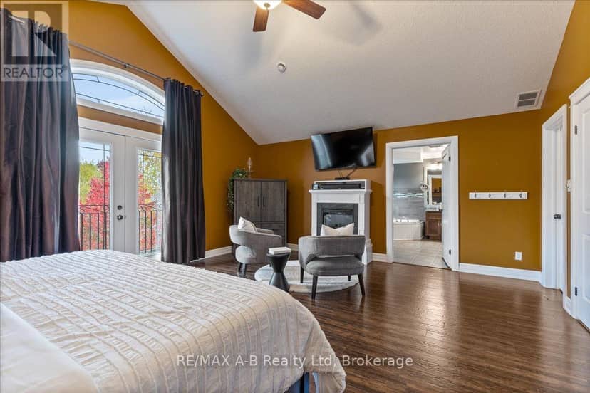 151 Huron Road — photo 35 of 40