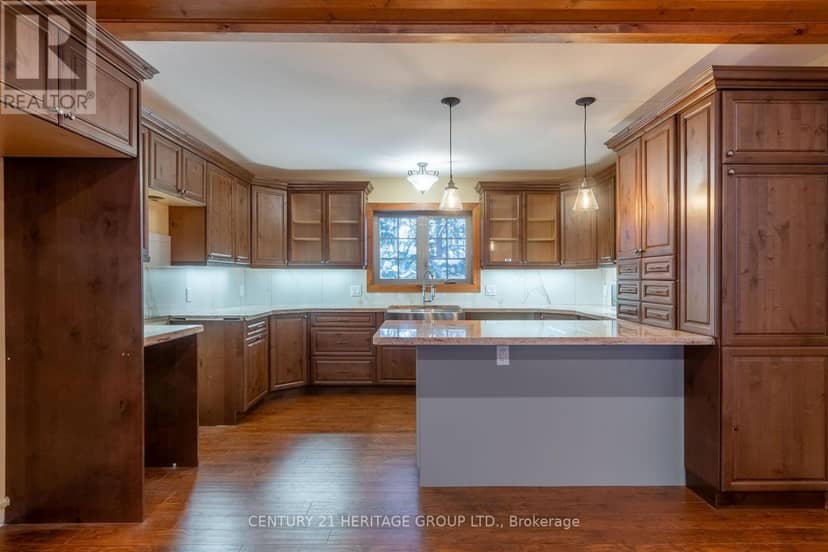 35 Keefer Street — photo 16 of 29