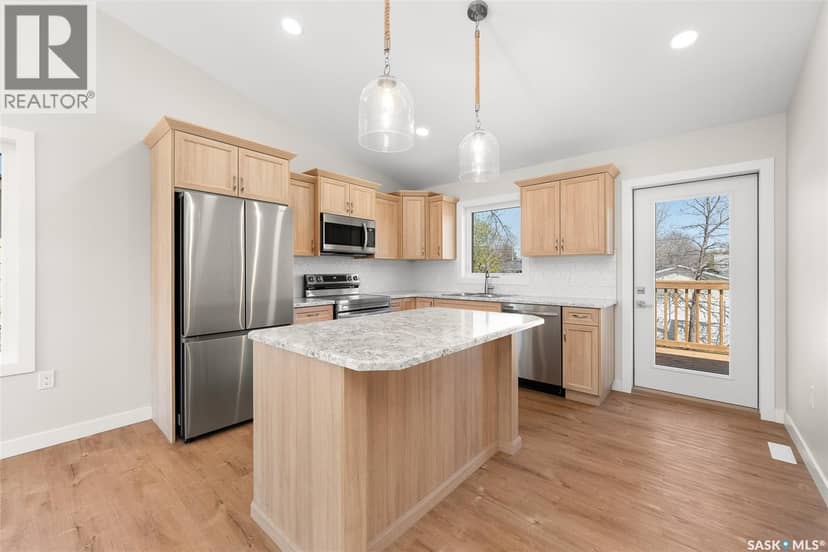 107 Valleyview DRIVE — photo 9 of 40