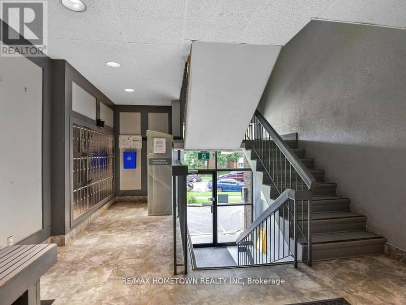 G11 - 815 Kyle Court — photo 4 of 24