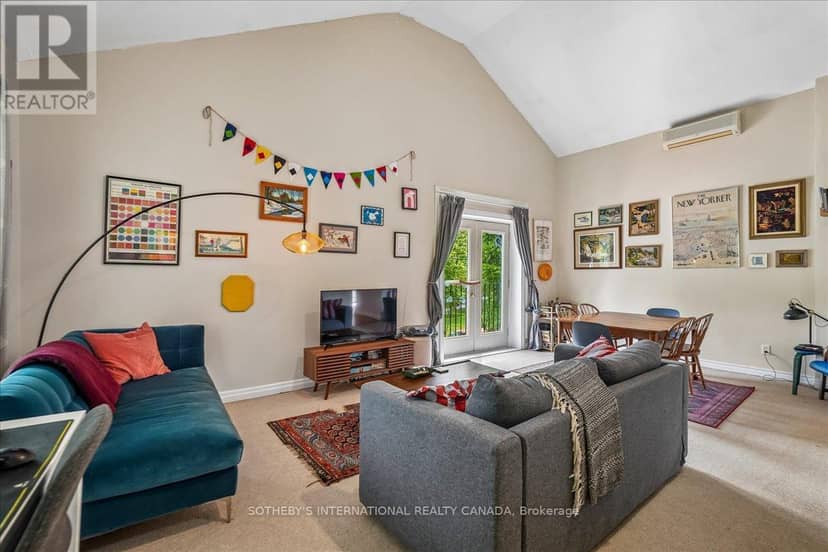 161 Winchester Street — photo 25 of 40