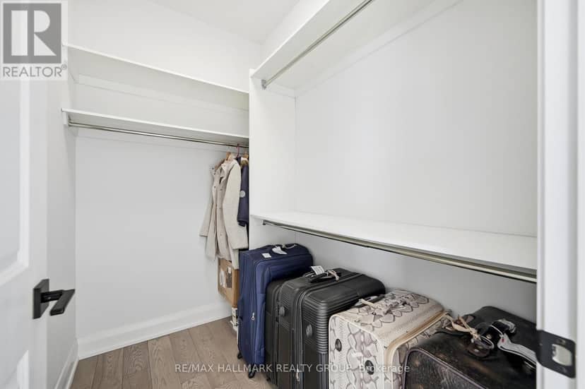 225 Summerview Terrace — photo 38 of 40