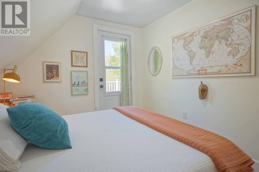 11 Locust Street — photo 26 of 37