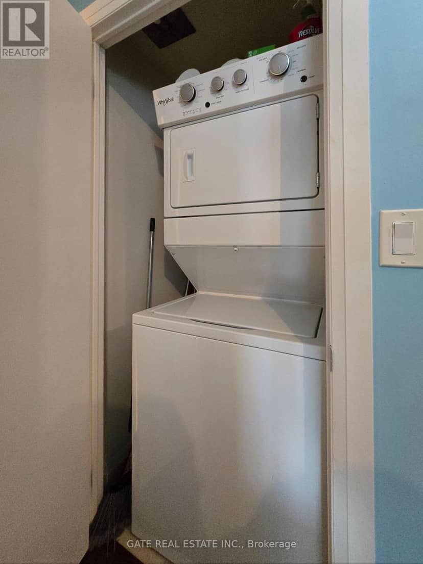 530 - 22 East Haven Drive SW — photo 15 of 21