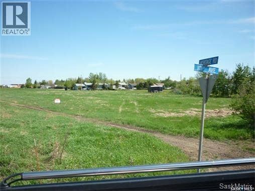1 103rd AVENUE, Tisdale, photo 2