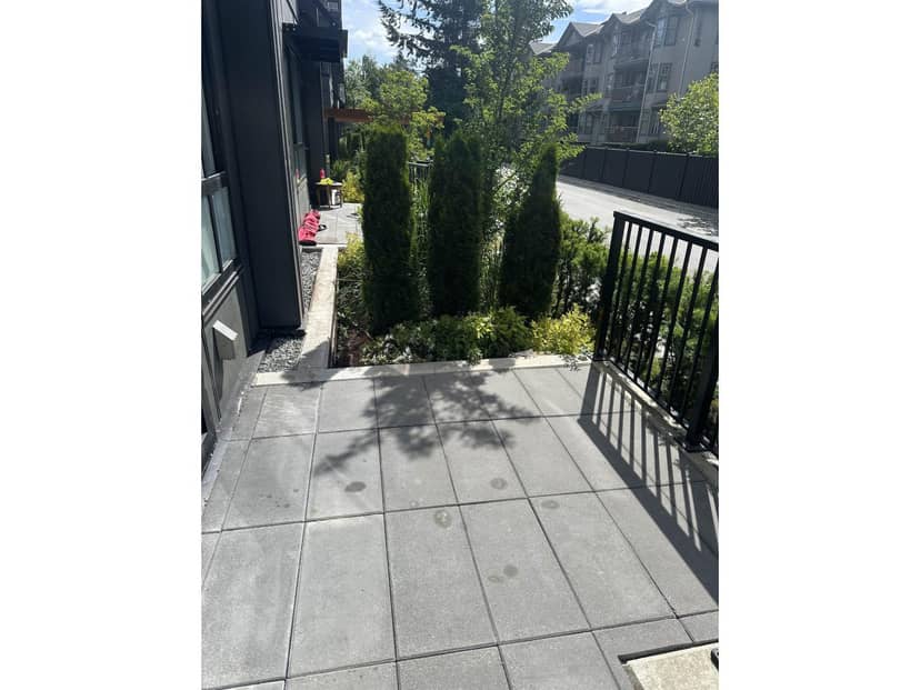 W111 13838 108 AVENUE, Surrey, photo 2