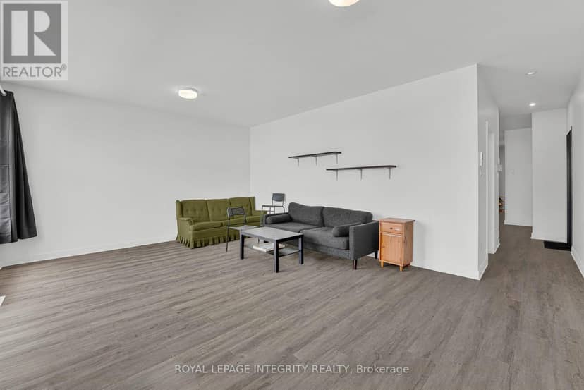 442 Sunnyside Avenue — photo 4 of 40