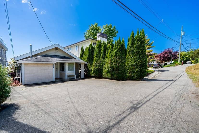 15410 VICTORIA AVENUE, White Rock, photo 4