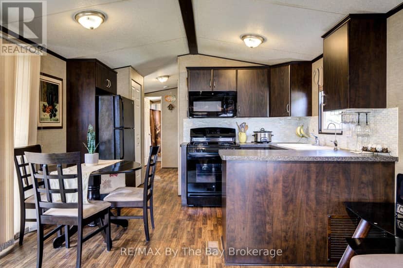 14 Kenora Trail — photo 12 of 31