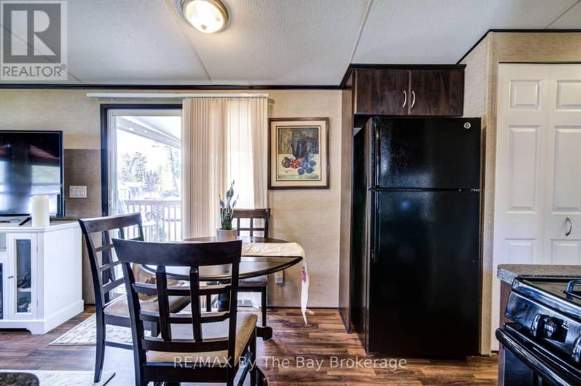 14 Kenora Trail — photo 18 of 31