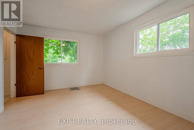 4865 Armoury Street — photo 9 of 28