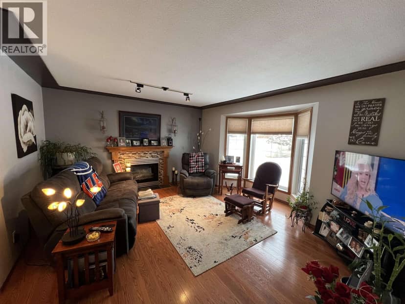 5323 MOUNTAINVIEW DRIVE, Fort Nelson, photo 3