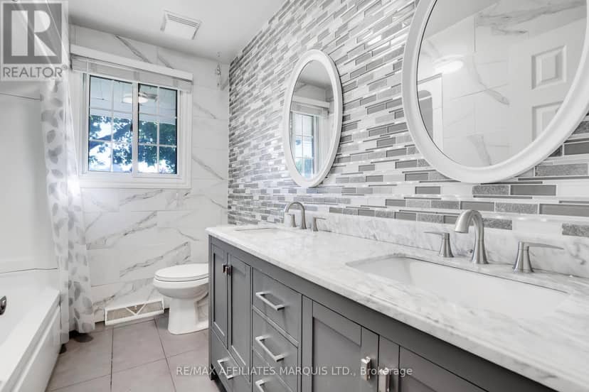 428 Bellevue Crescent — photo 13 of 31
