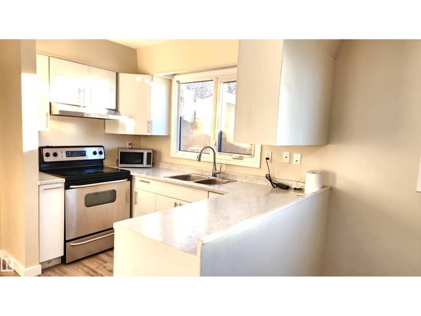 4709 106 ST NW, Edmonton, photo 5