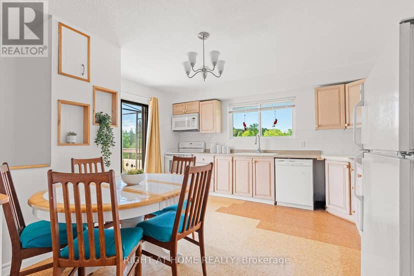 5896 Sunnidale Concession 5 Road — photo 4 of 23