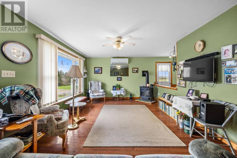 801 Winsloe Road — photo 15 of 40