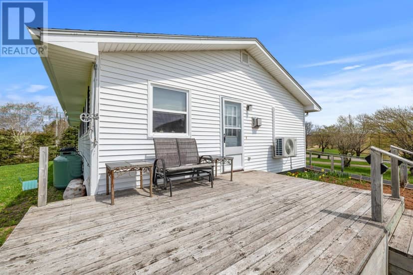 801 Winsloe Road, Winsloe North, photo 5