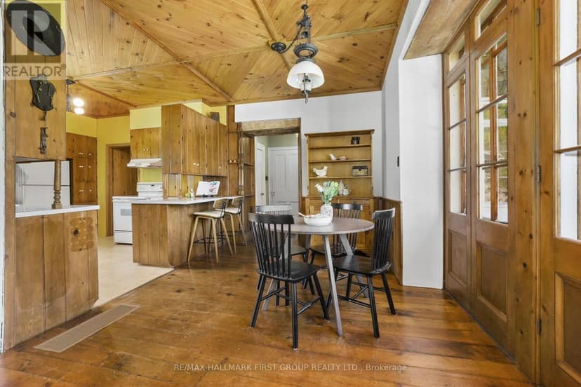 2247 Van Luven Road — photo 15 of 40